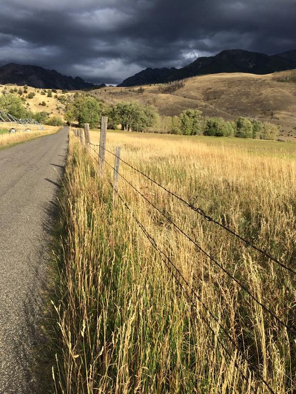Pine Creek Cabin Livingston Montana Экстерьер фото